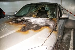 Autobrand foto verkeind Autobrand foto verkeind