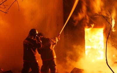 Meerdere bewoners op straat na brand met veel rook in parkeergarage op IJburg